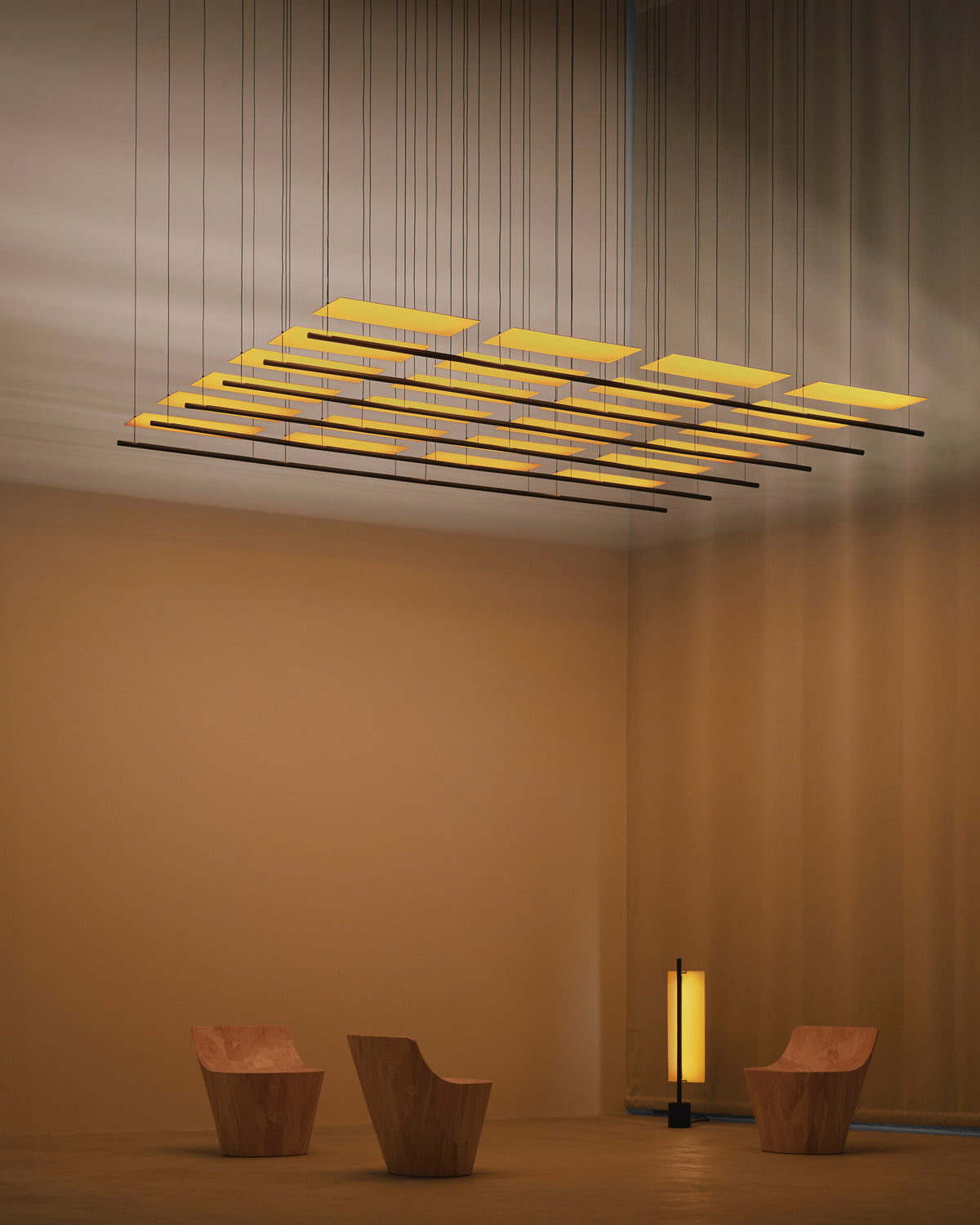 Lámina Dorada 45 Table