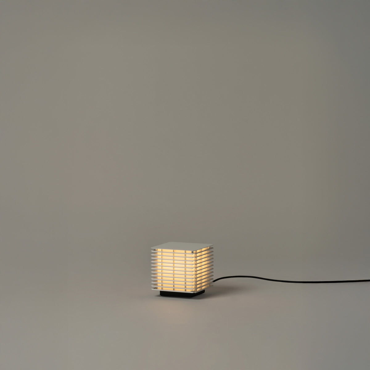 Shiro 17 interior Table