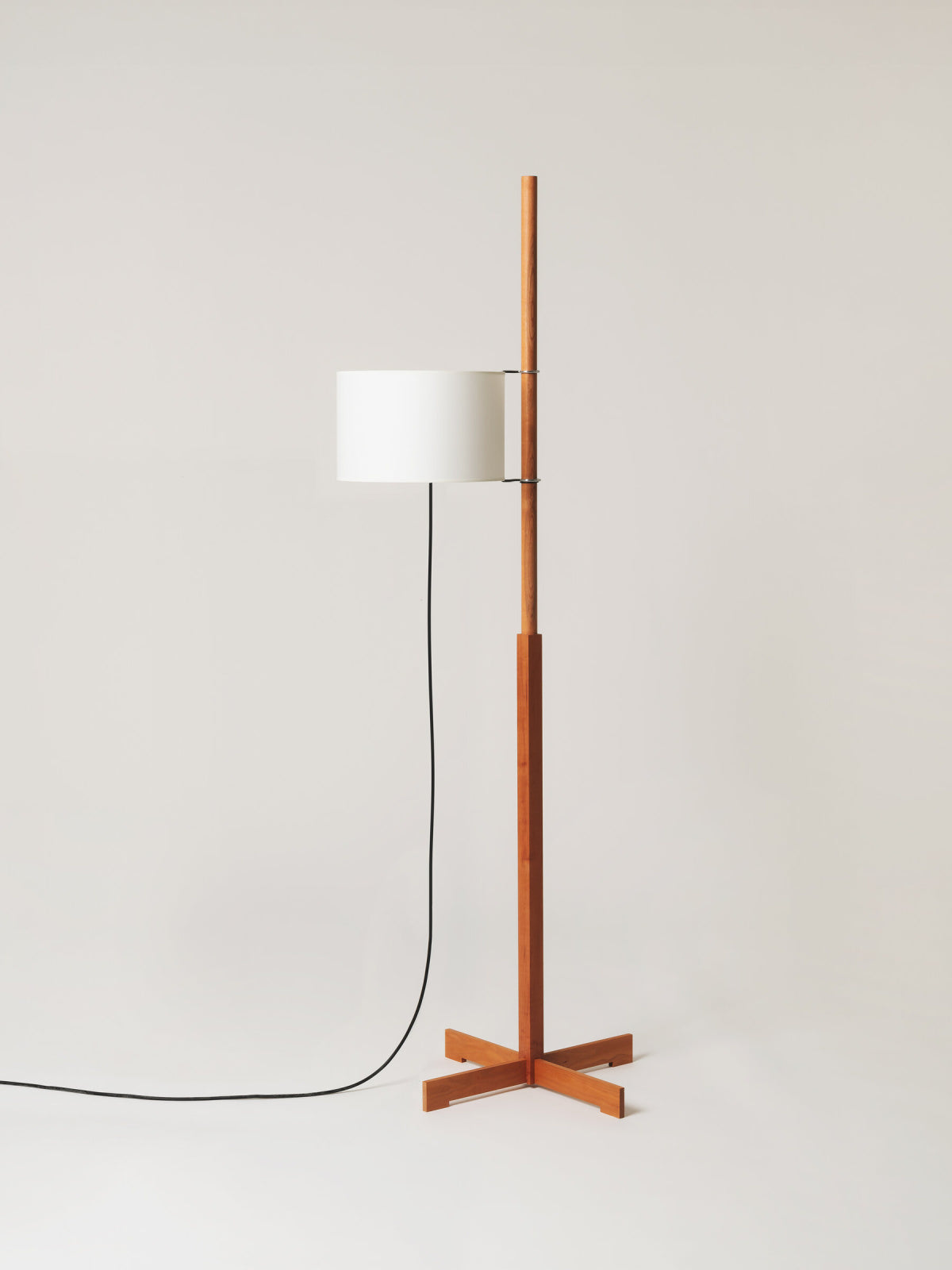 TMM - stojací lampa