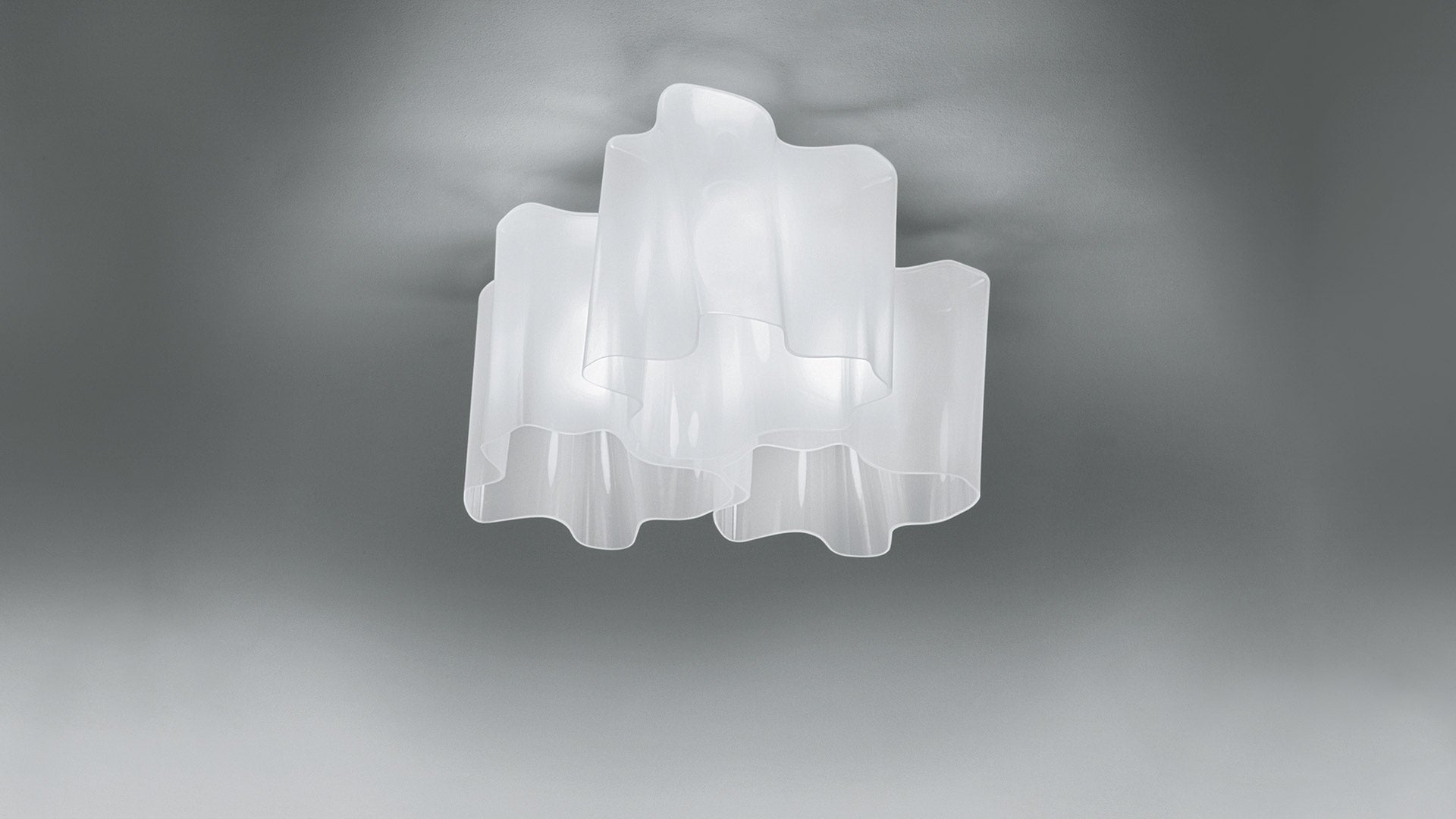 Artemide Logico soffitto 3×120° v interiéru