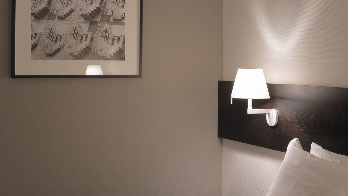 Melampo parete — Artemide