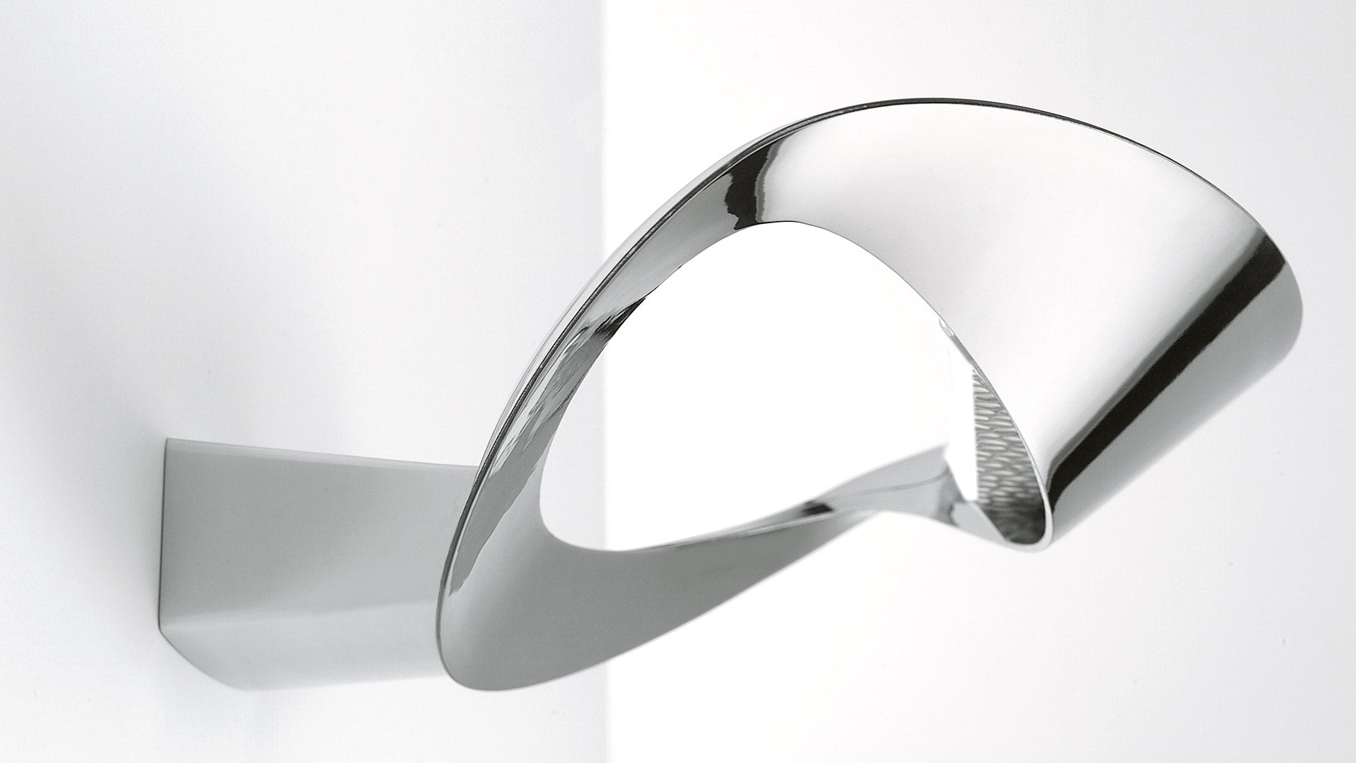 Artemide Mesmeri v interiéru