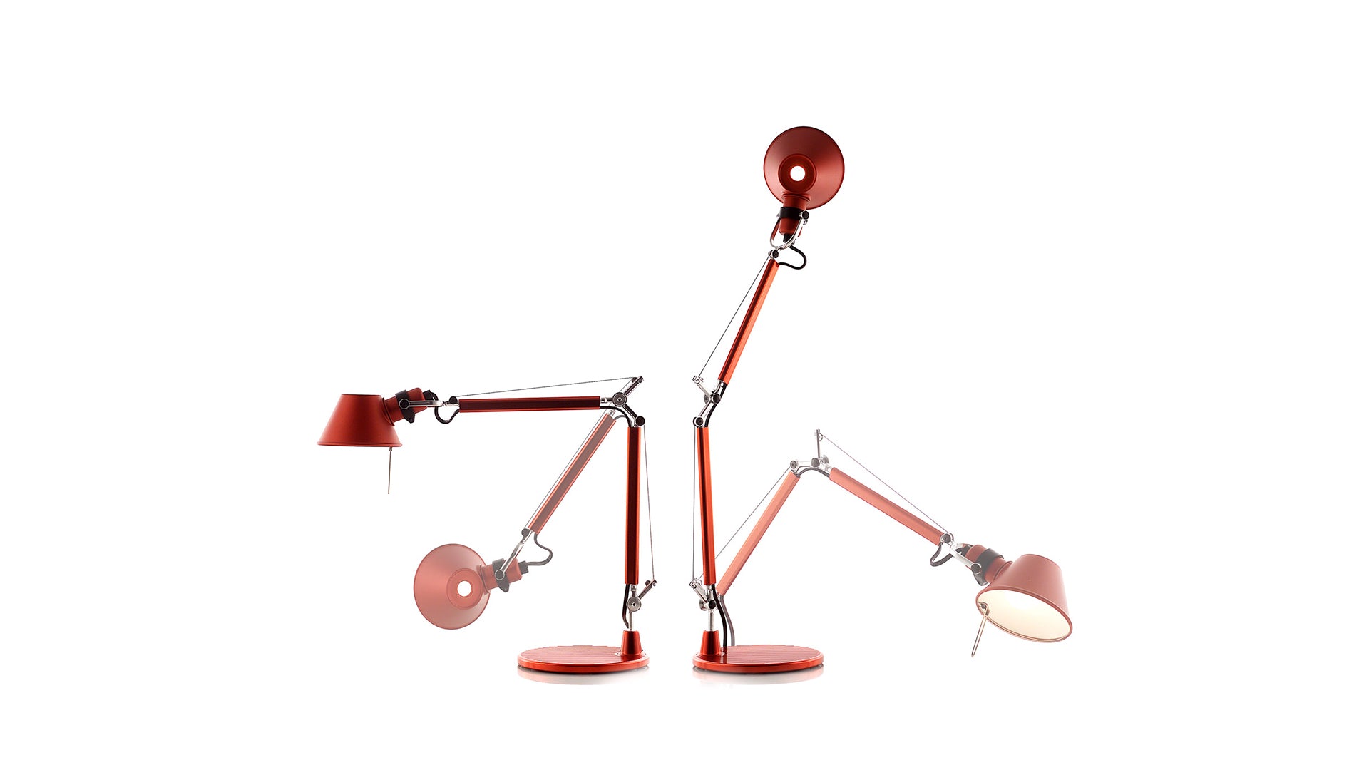 Tolomeo micro červená v interiéru