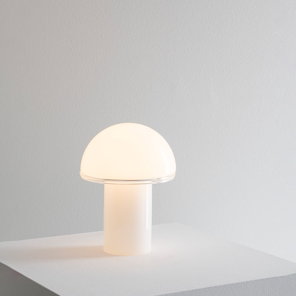 Onfale tavolo — Artemide