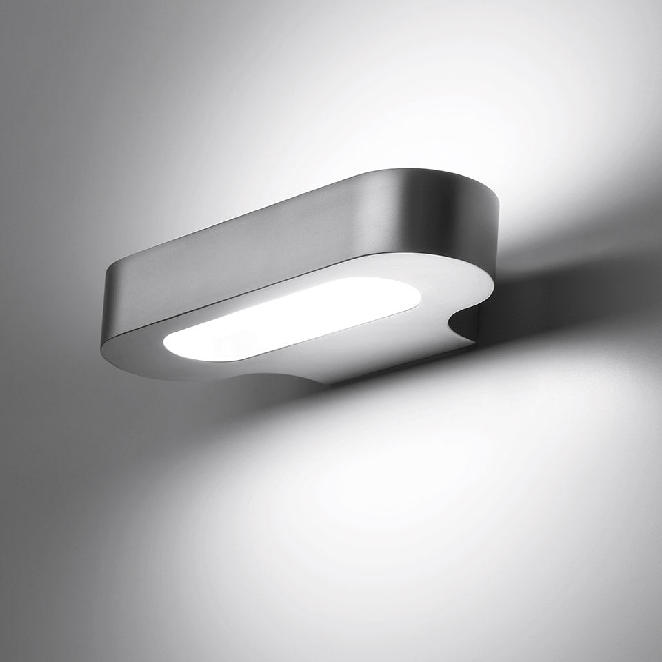 Artemide Talo parete 21 cm stříbrná